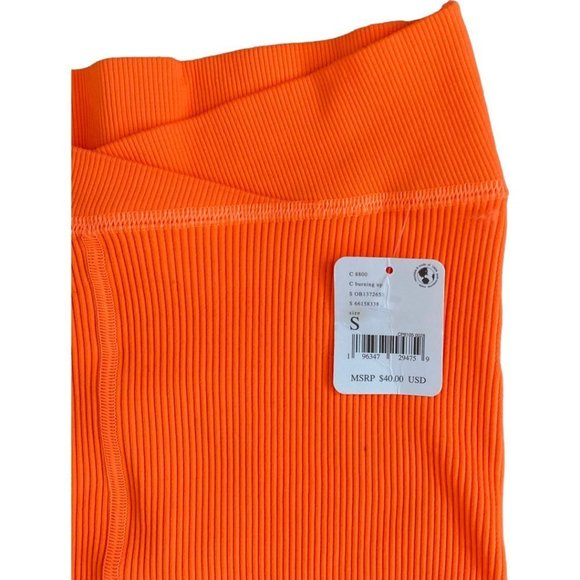 FREE People Movement Free Throw Short Burning Up - Picture 3 of 7